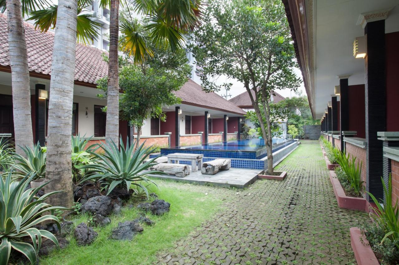 Puri Ganesh Hotel Легиан Екстериор снимка