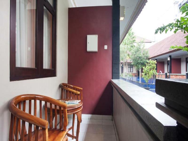 Puri Ganesh Hotel Легиан Екстериор снимка