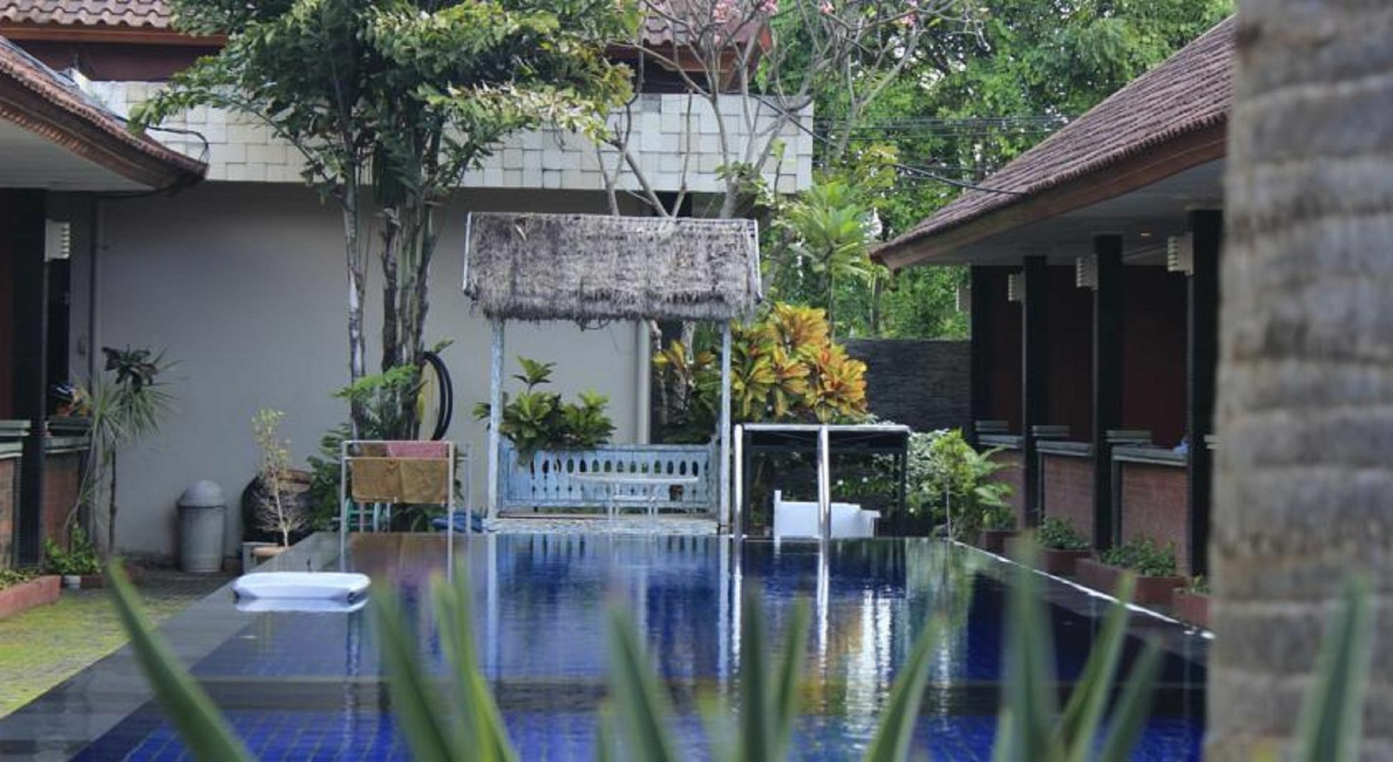 Puri Ganesh Hotel Легиан Екстериор снимка