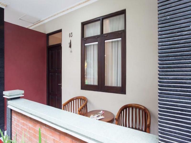 Puri Ganesh Hotel Легиан Екстериор снимка